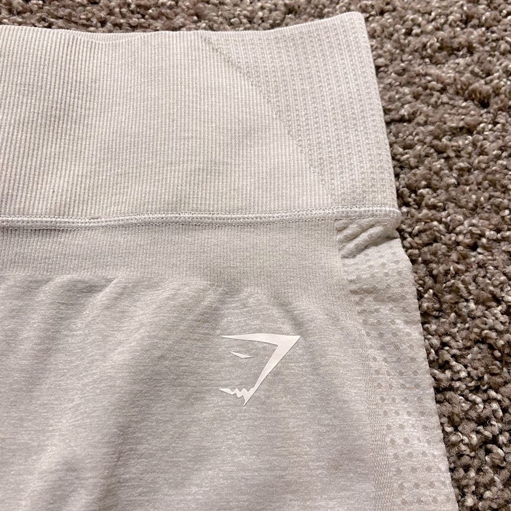 Gymshark gray high waisted leggings, rounded ankle